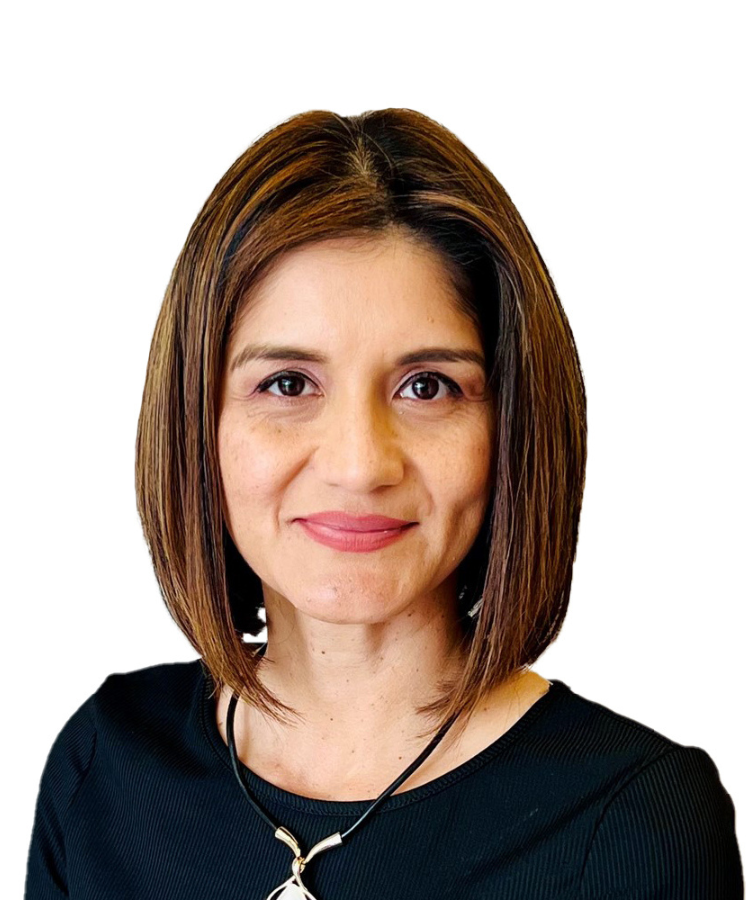 Online Student Experience Director and Career Center Interim Director, Dr. Maricela Alvarado